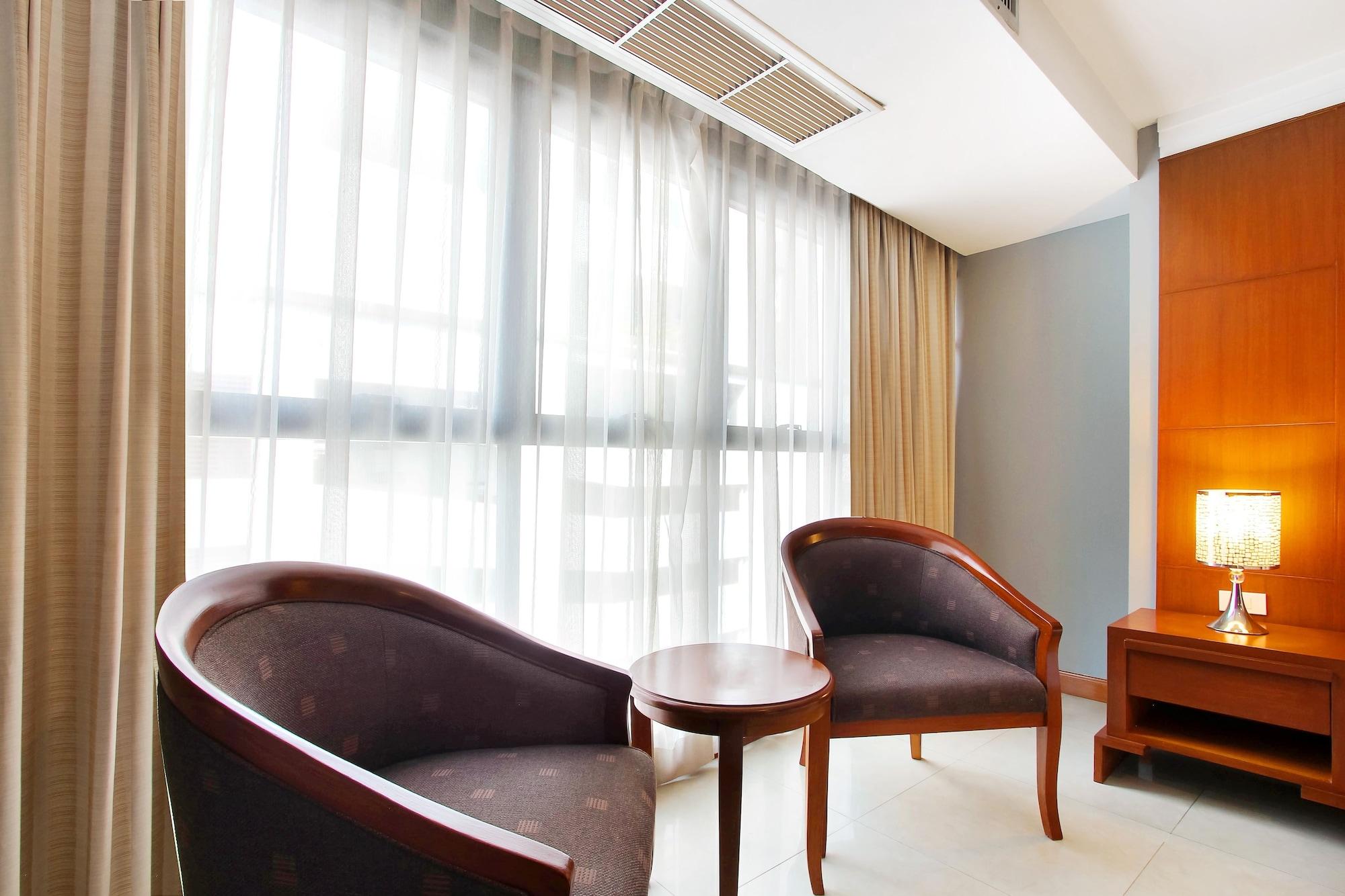 Bally Suite Sukhumvit Bangkok Esterno foto