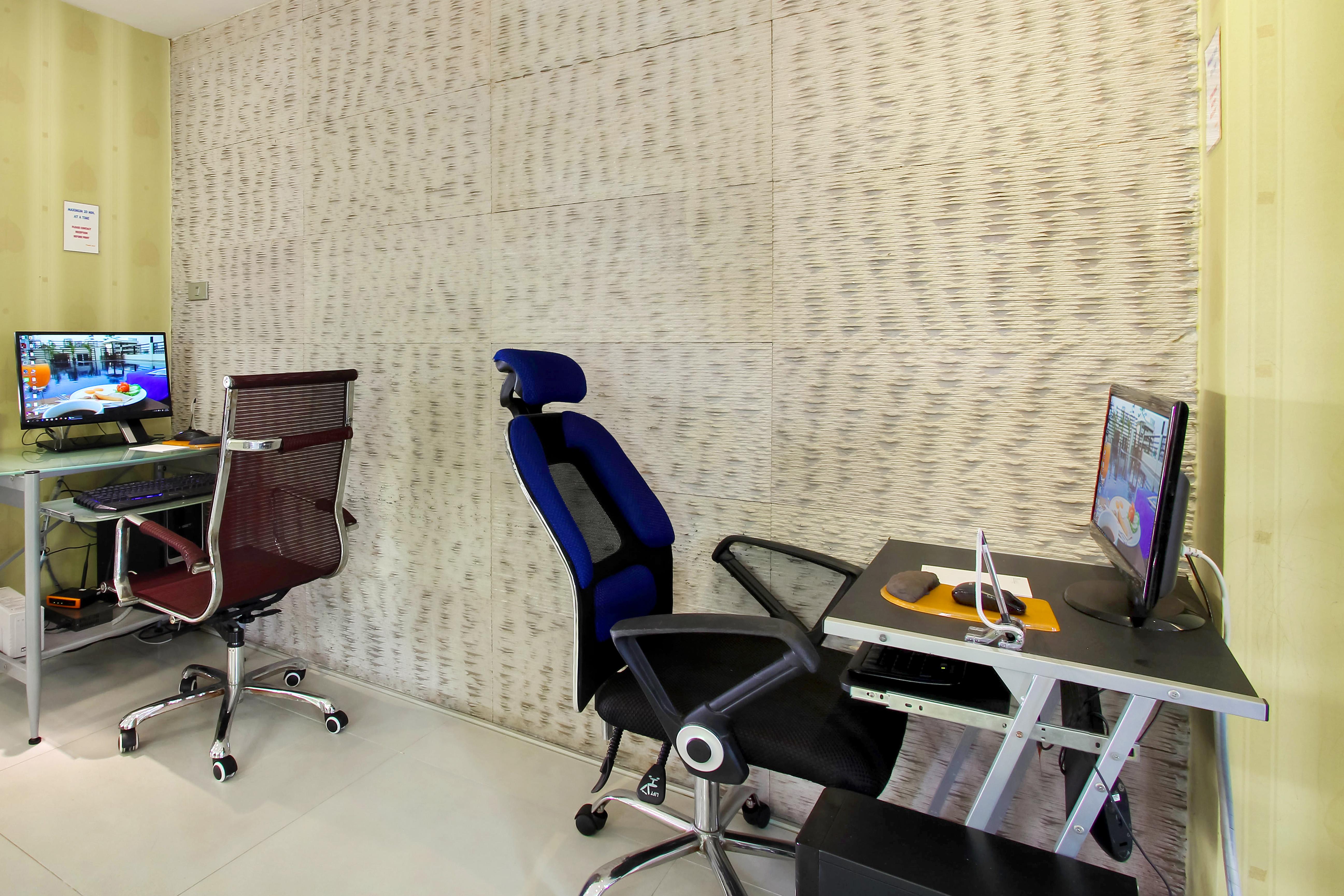 Bally Suite Sukhumvit Bangkok Esterno foto