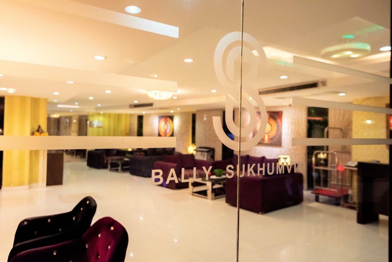 Bally Suite Sukhumvit Bangkok Esterno foto