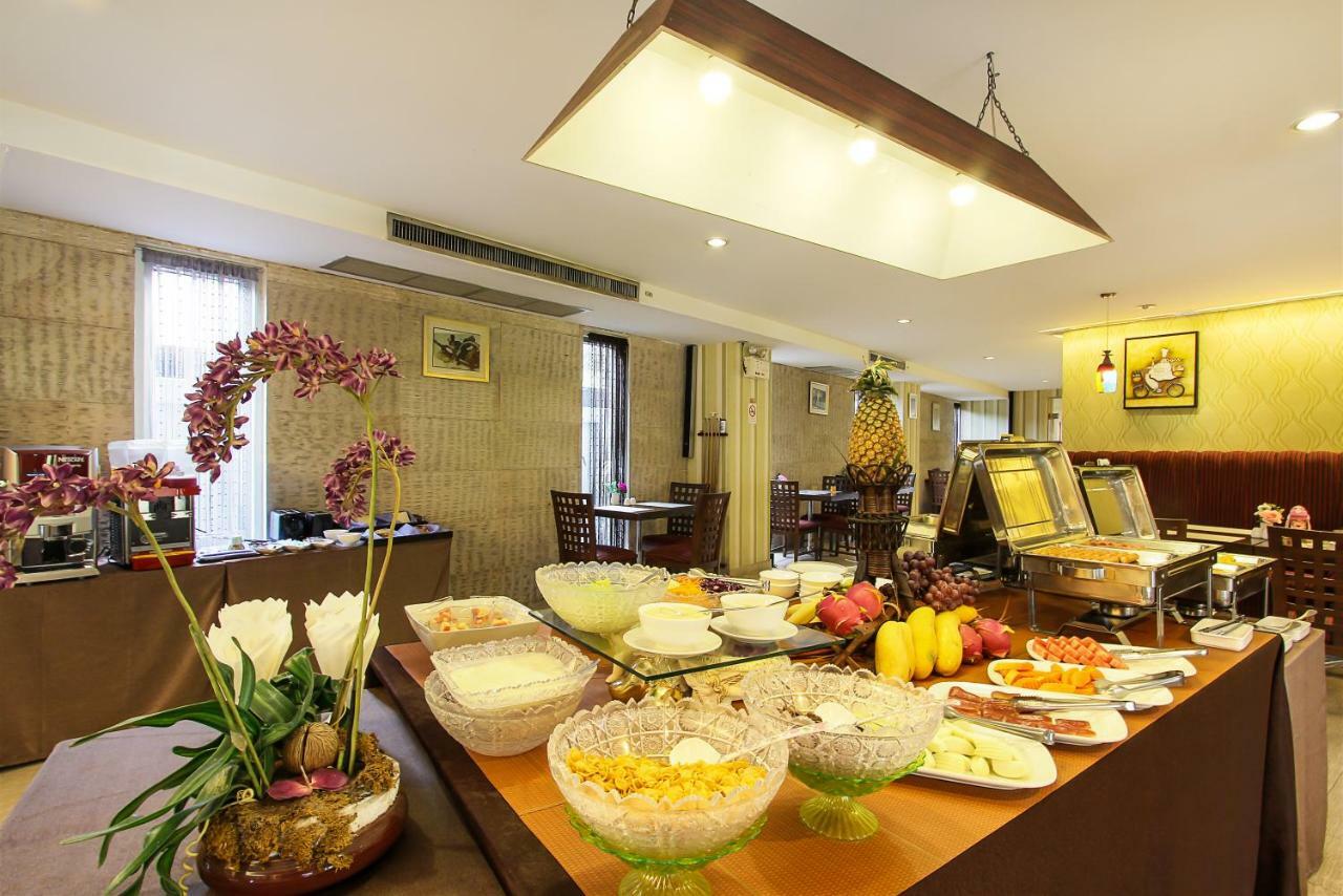 Bally Suite Sukhumvit Bangkok Esterno foto